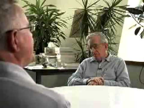 Robert Trivers and Noam Chomsky - Deceit and...